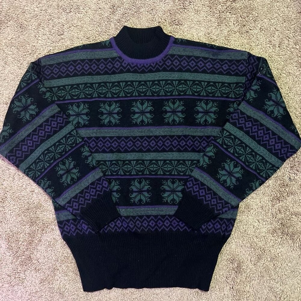 Vintage Women's Demetre Ski Sweater Medium‎